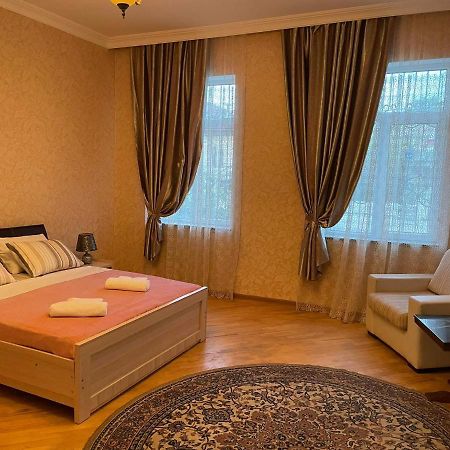 Sisi Guest House クタイシ エクステリア 写真